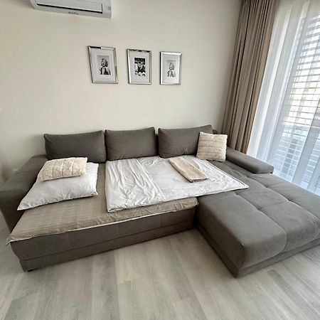 Klimatizovany Apartmanovy Dom S Virivkou, 9A Senec Zewnętrze zdjęcie